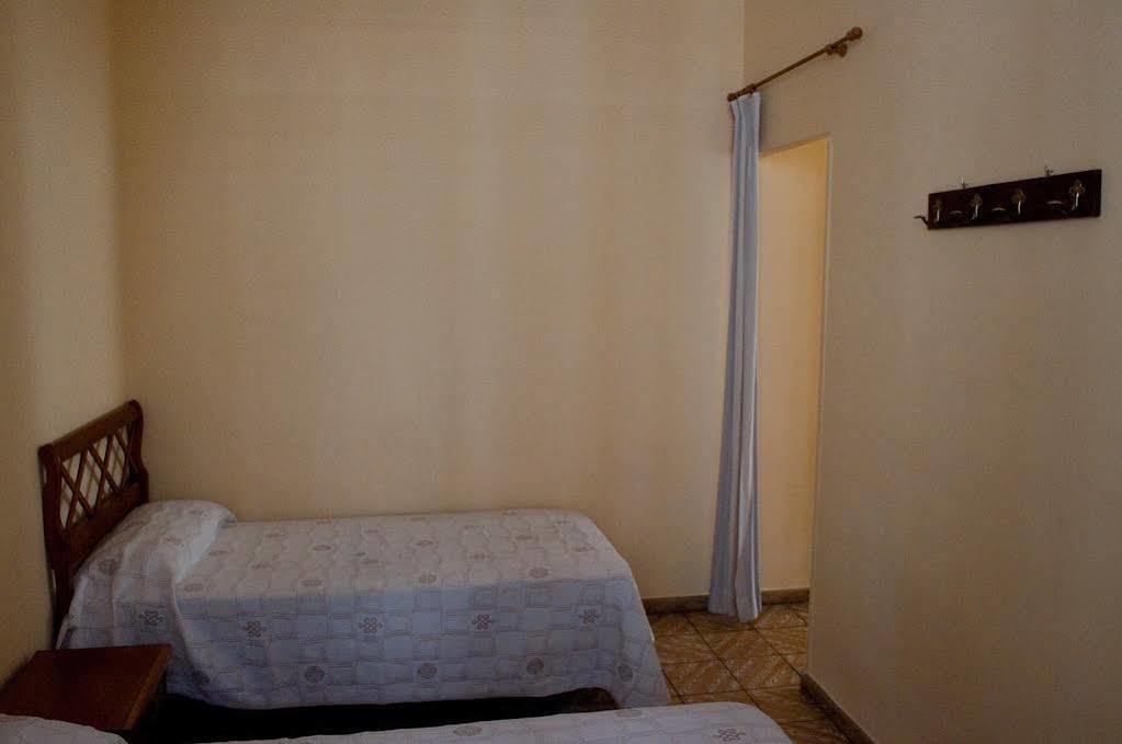Hostal Yolanda مدريد المظهر الخارجي الصورة